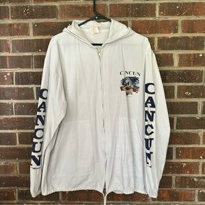 Vintage White Cancun, Mexico La Iguana Beach Wear Hooded Jacket